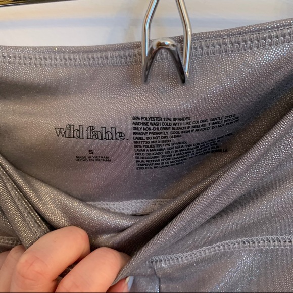 Wild Fabe glittery silver holographic leggings - Picture 4 of 4